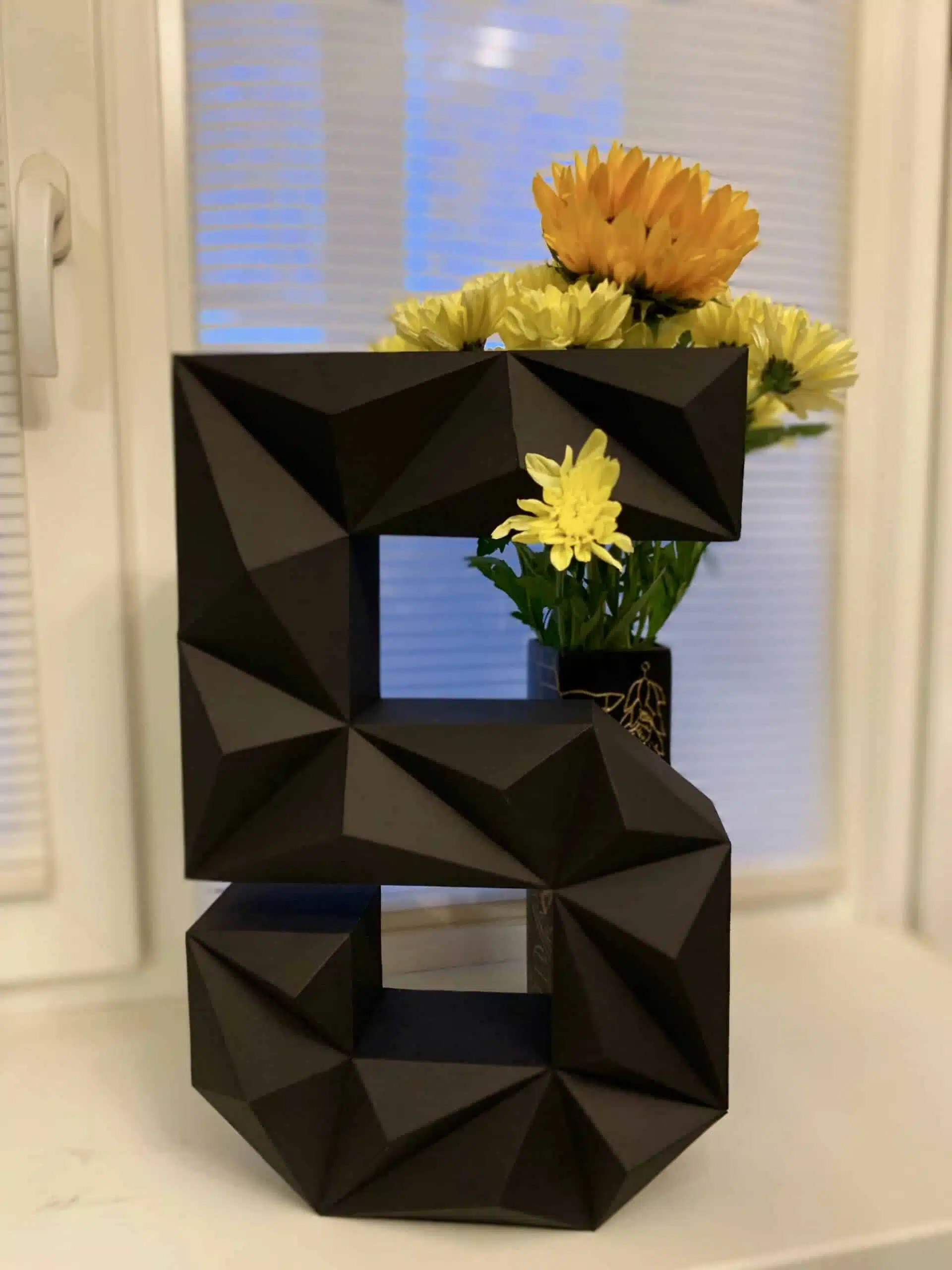 Todos os números em papercraft 3D, vista 2
