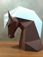 Papercraft di cavallo impennato in origami