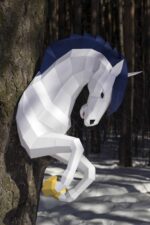 Papercraft unicorn in 3D origami