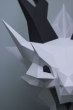Papercraft Smaug dragon from Lord of the Rings in 3D origami