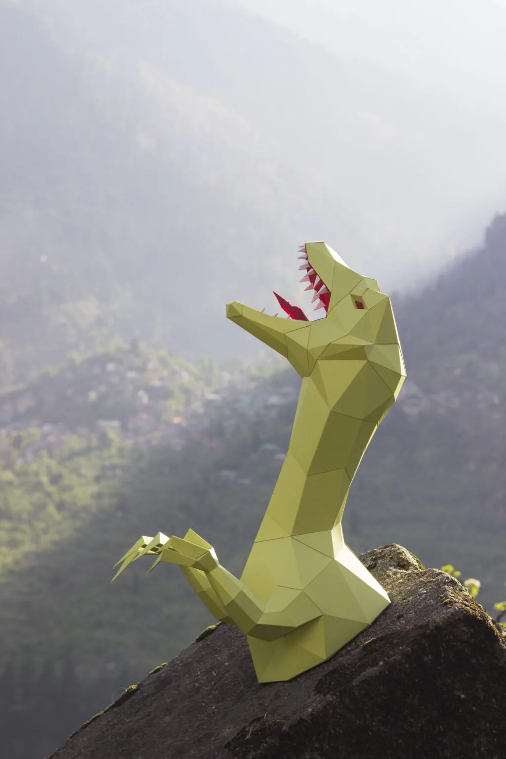 Papercraft cabeza de raptor Jurassic Park en origami