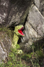 Papercraft raptor head Jurassic Park in origami