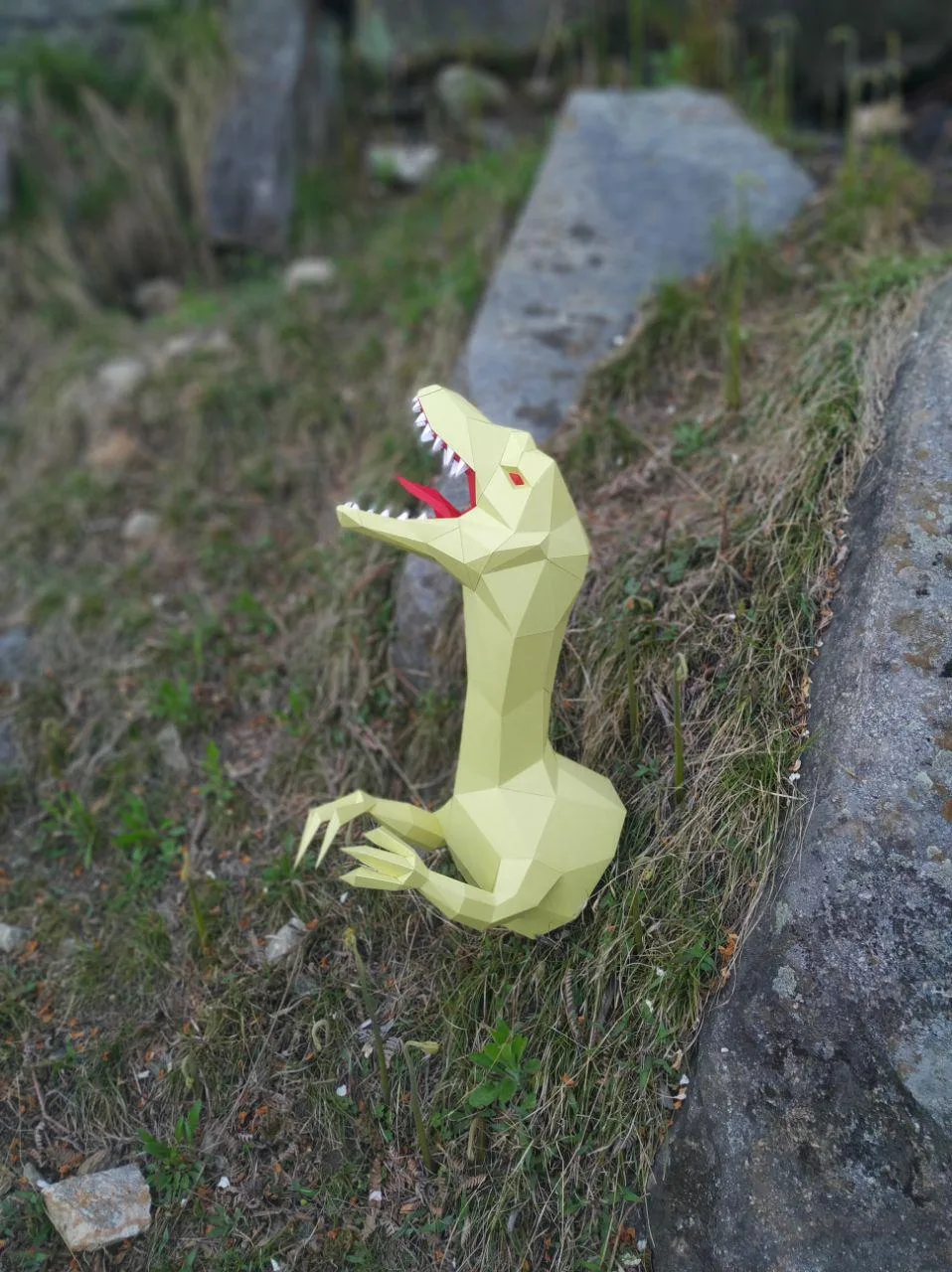Papercraft cabeza de raptor Jurassic Park en origami, modelo 3D