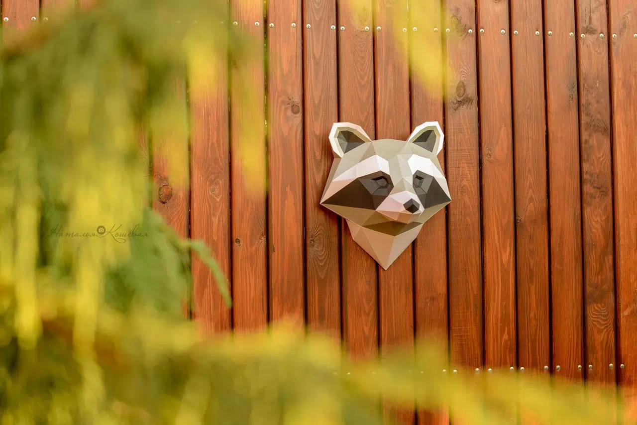 Papercraft de cabeça de guaxinim em origami 3D, detalhe