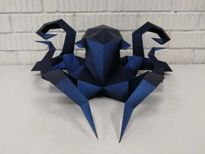Papercraft Kraken-Oktopus aus Origami, Seitenansicht
