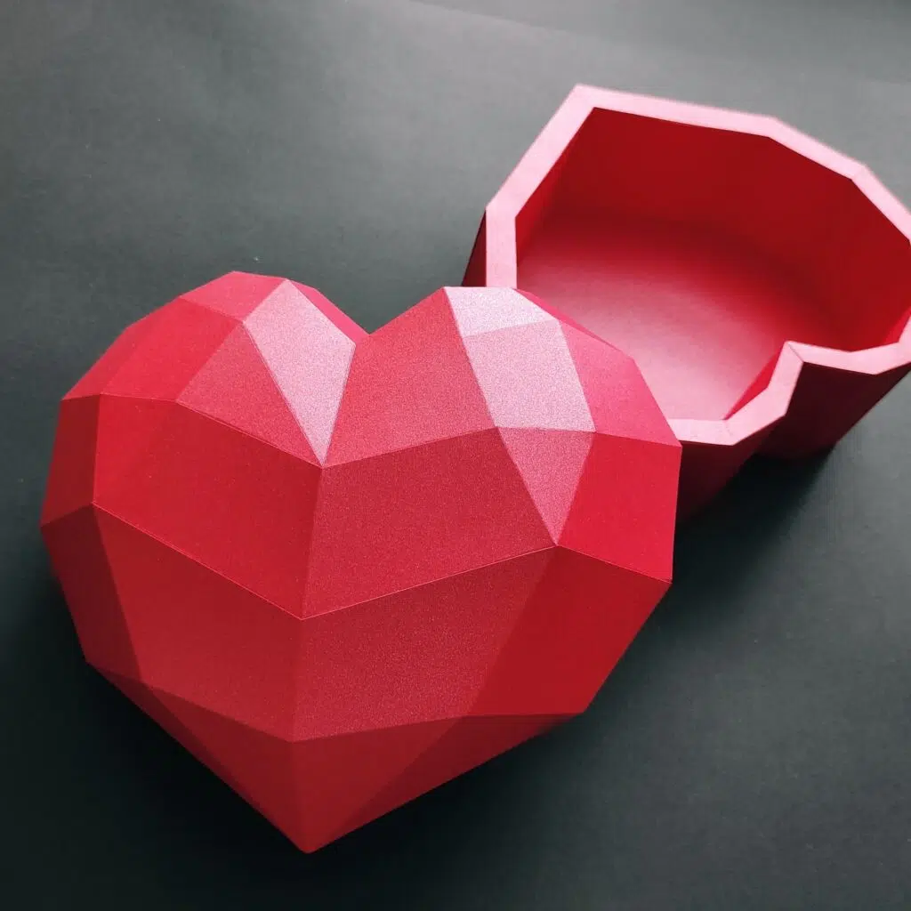 Papercraft Herzbox als Origami