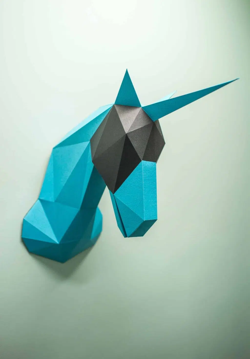 Papercraft tête de licorne bleue en origami 3D
