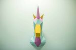Papercraft de cabeça de unicórnio em origami 3D