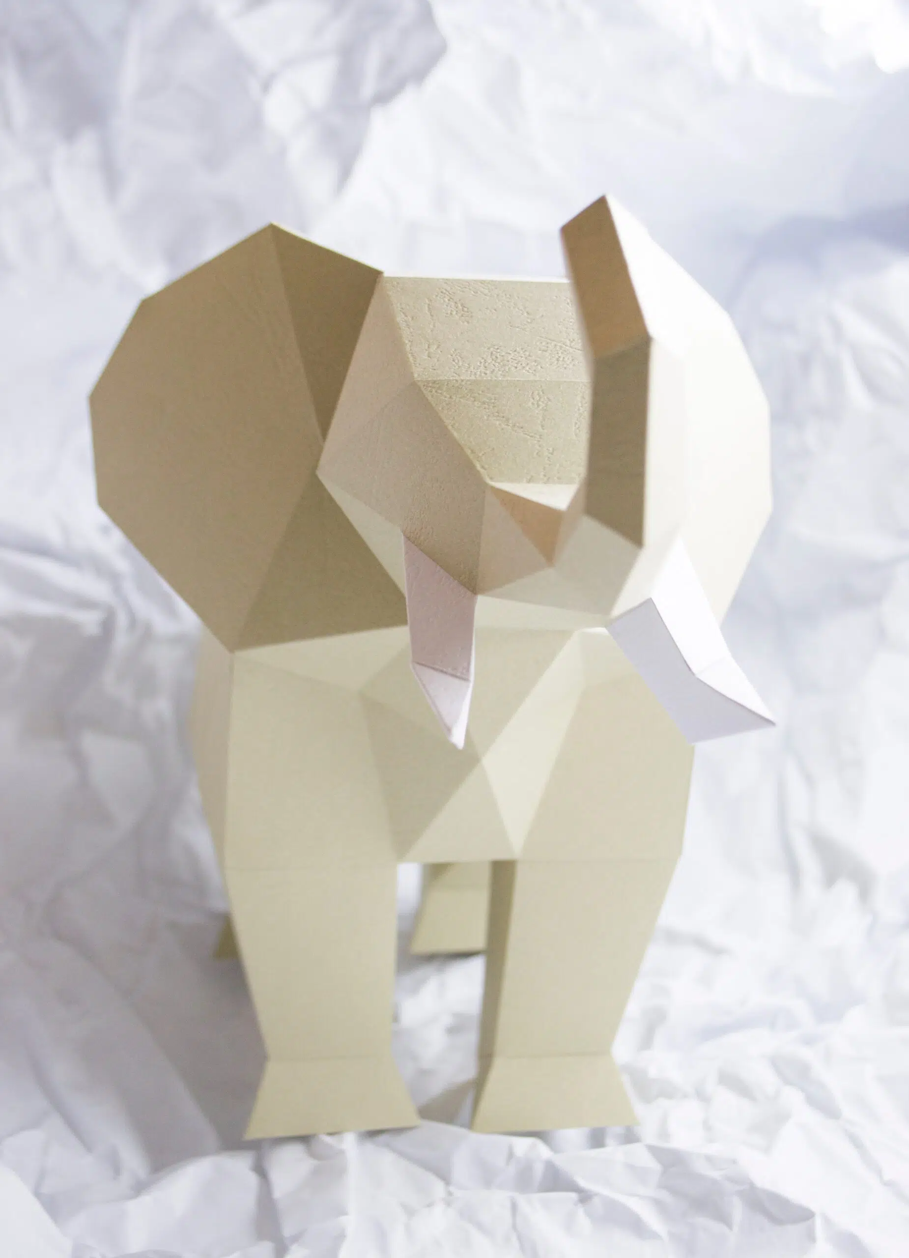 Papercraft olifant in 3D origami, weergave 18