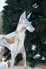 Papercraft doberman noir et feu en origami 3D