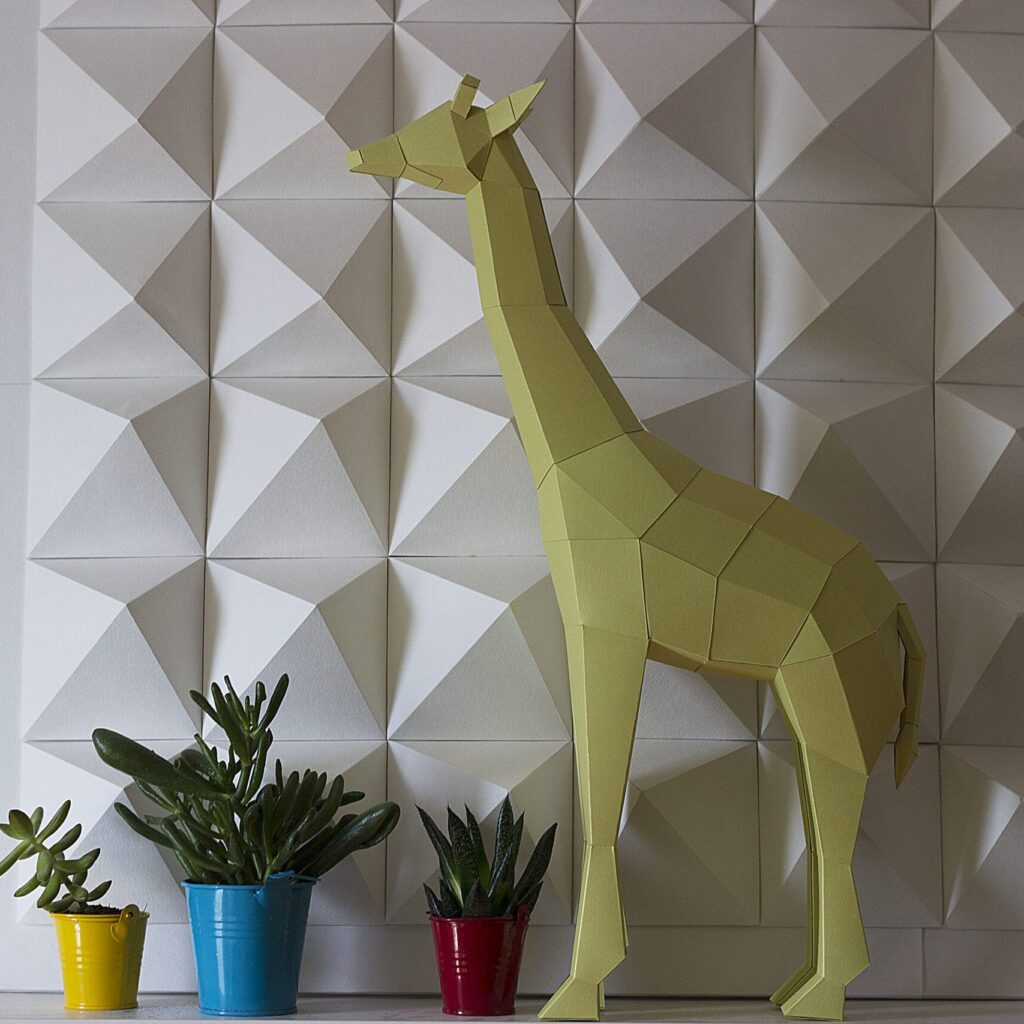 Papercraft African giraffe in 3D origami Papercraft African giraffe in 3D origami