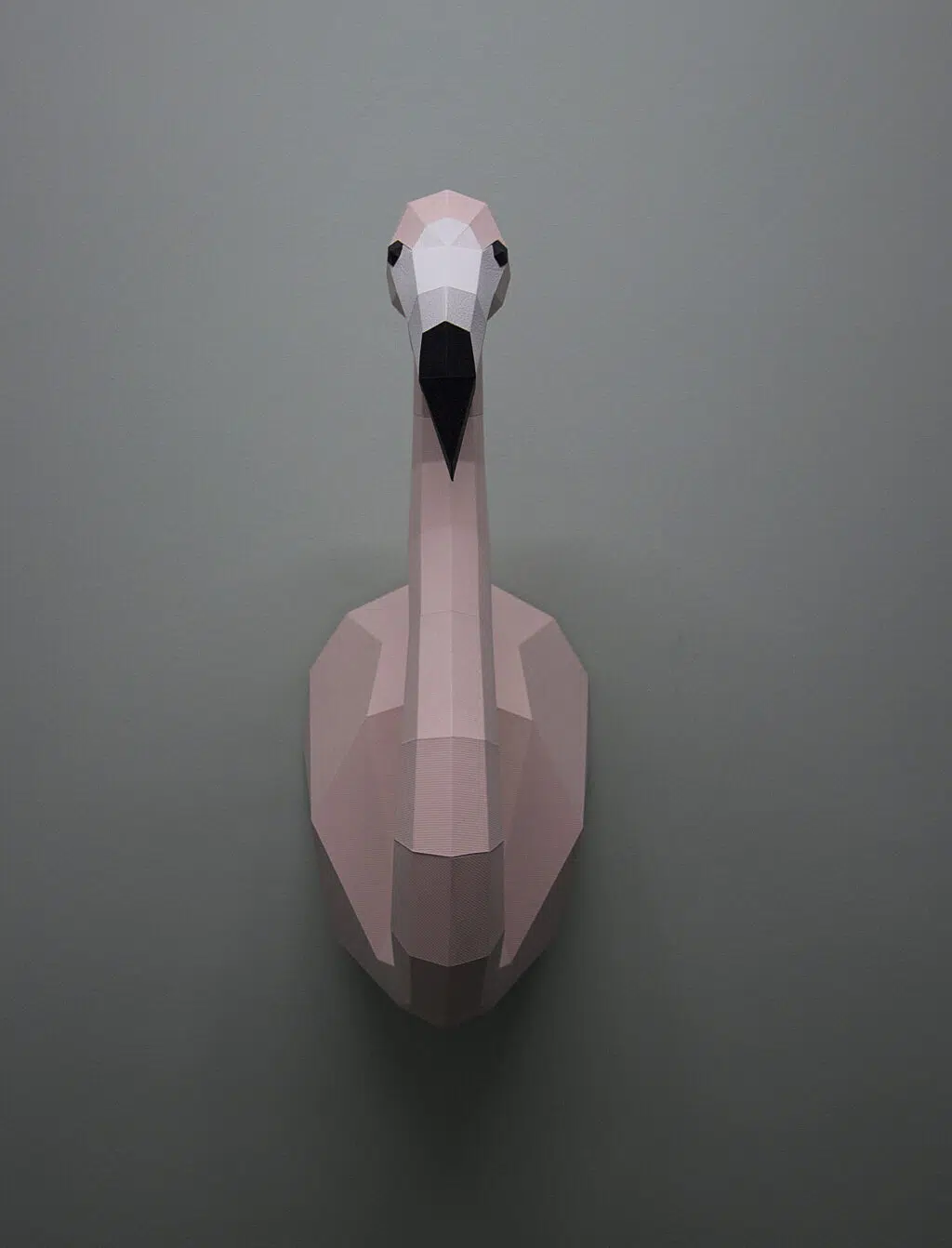 Flamingo papercraft muursculptuur, weergave 2