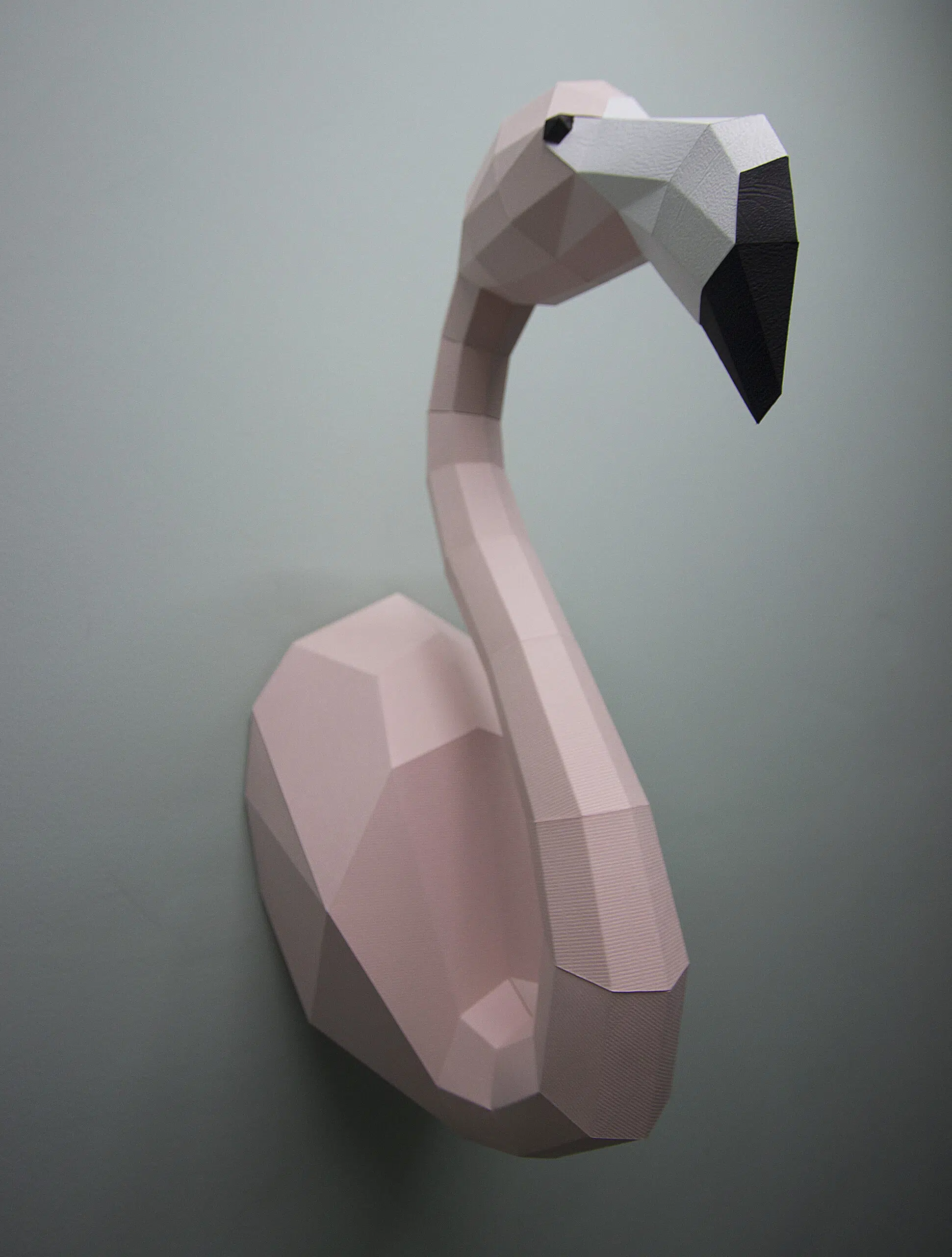 Kit de múltiples flamencos rosas en origami 3D, papercraft 3D, detalle