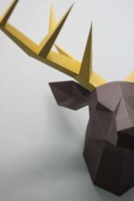 Papercraft deer head in 3D origami