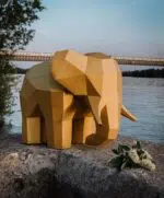 Papercraft de elefante bege em origami 3D