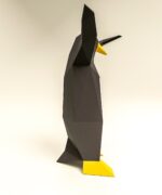 Papercraft de pingouin qui dab en origami 3D