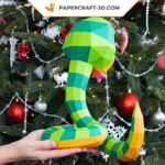 Papercraft of winding snake in 3D origami