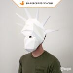Papercraft mask of the Statue of Liberty in 3D origami