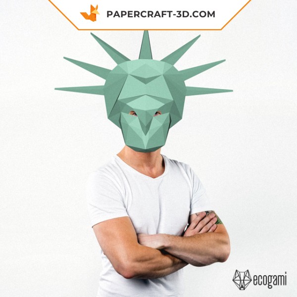 Papercraft mask of the Statue of Liberty in 3D origami