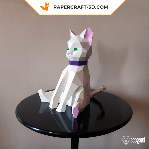 Papercraft kitten in 3D origami