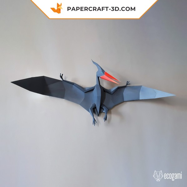 Papercraft of pterodactyl in 3D origami
