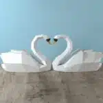 Papercraft de cisne branco em origami 3D