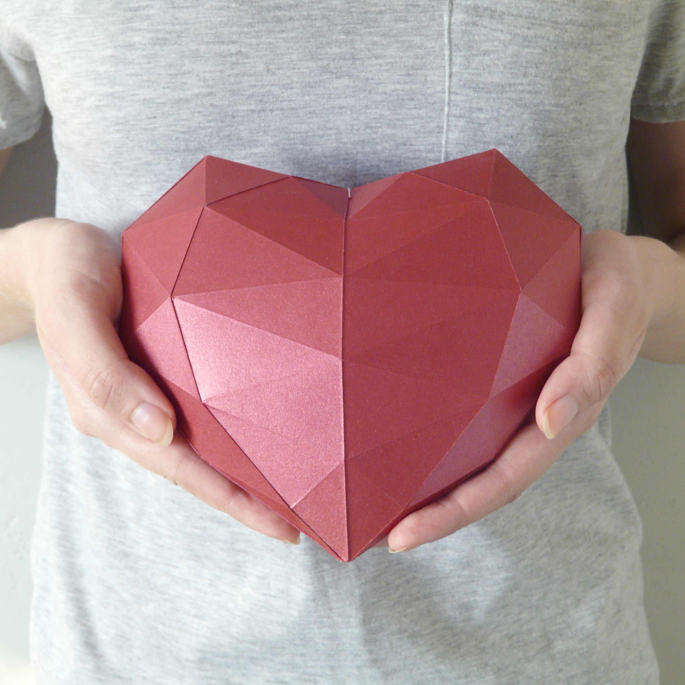 Papercraft red heart in 3D origami