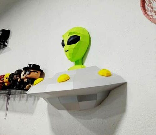 Papercraft alien y platillo volante en origami 3D Papercraft alien y platillo volante en origami 3D