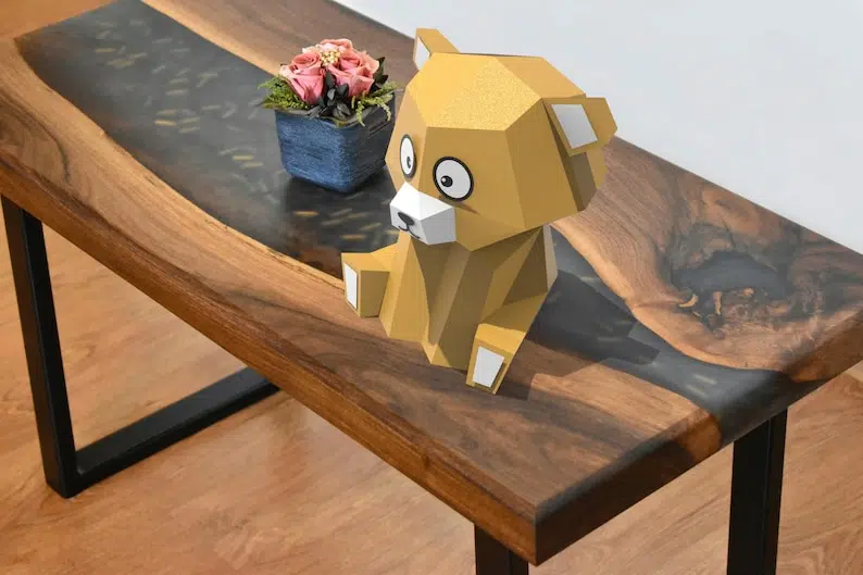 Modelo infantil de urso de pelúcia, papercraft 3D, vista lateral