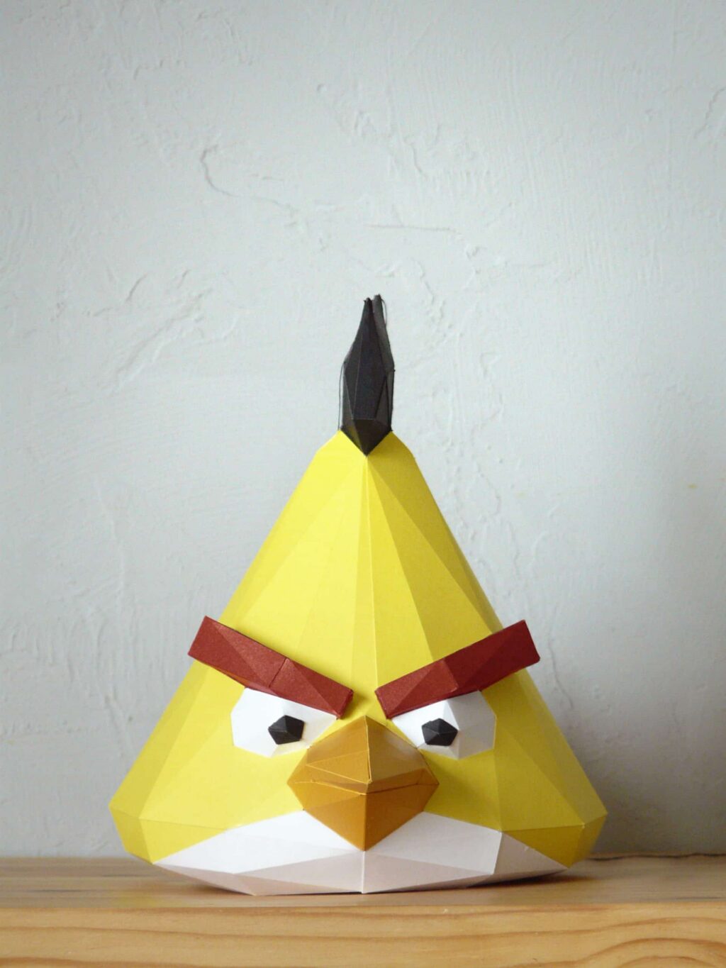 Papercraft do Angry Bird Chuck em origami 3D