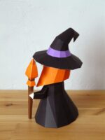 Papercraft di piccola strega in origami 3D