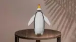 Papercraft de pinguim em pé em origami 3D