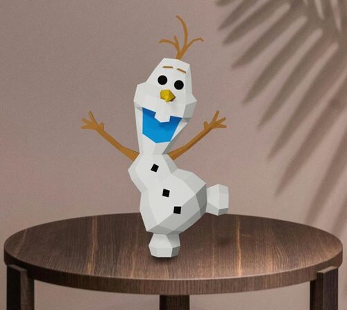 Papercraft of Olaf in origami