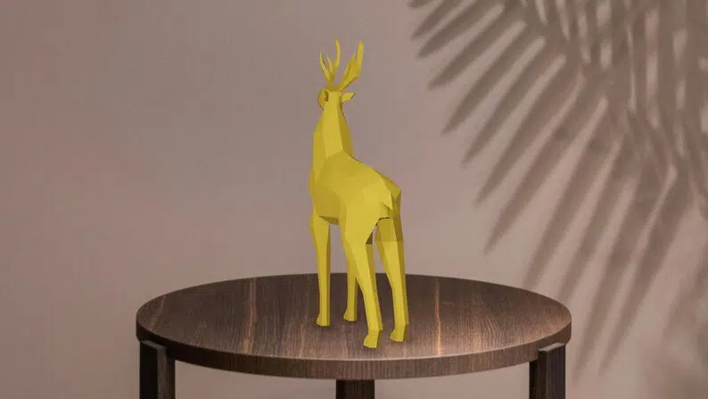 Papercraft de cerf debout en origami, weergave 3