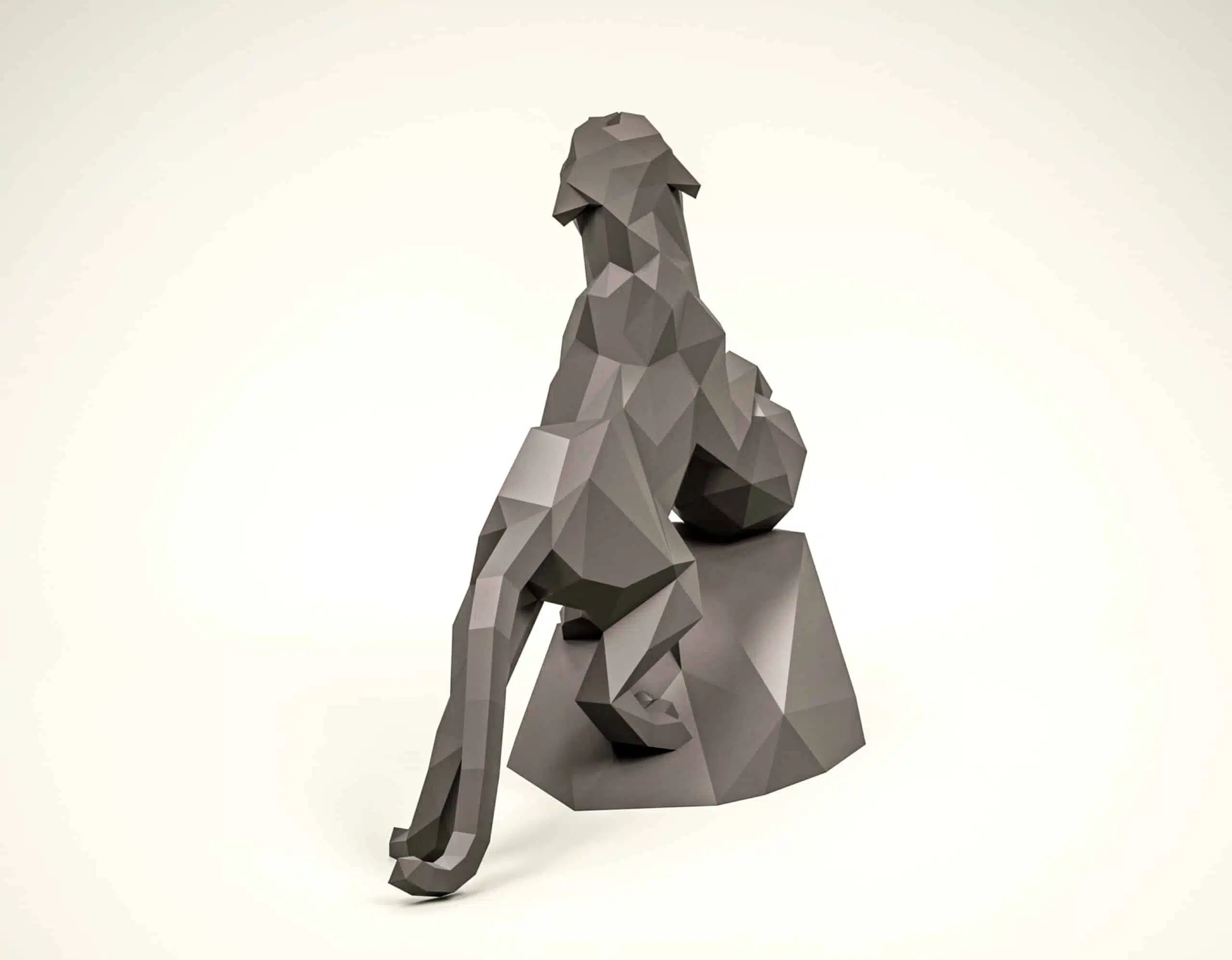 Papercraft de pantera en un acantilado en origami 3D, vista posterior