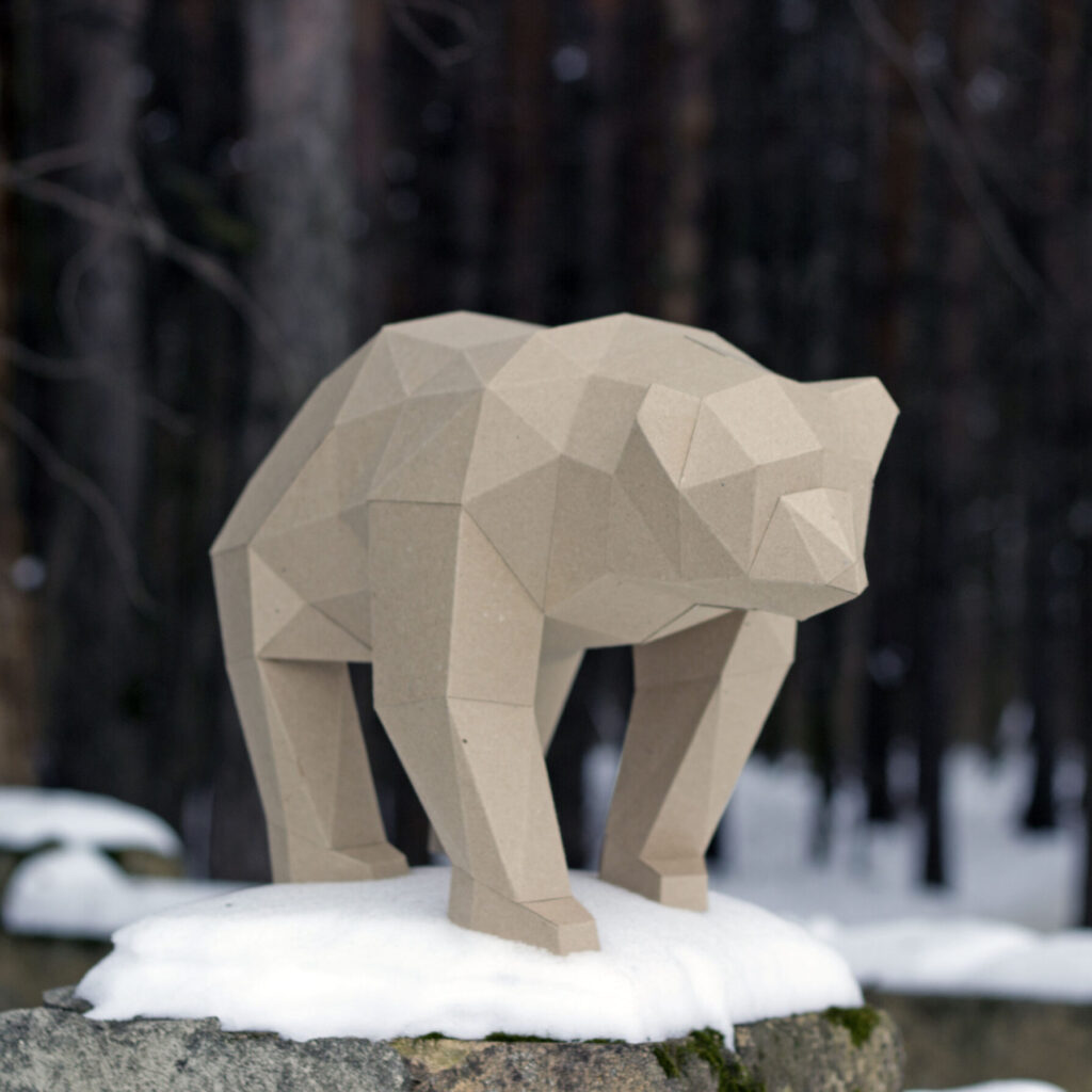 Papercraft walking bear in 3D origami