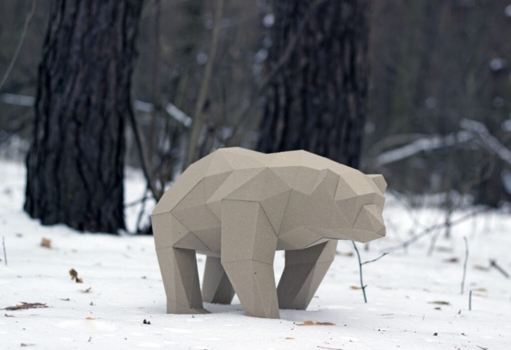 Papercraft urso em movimento em origami 3D