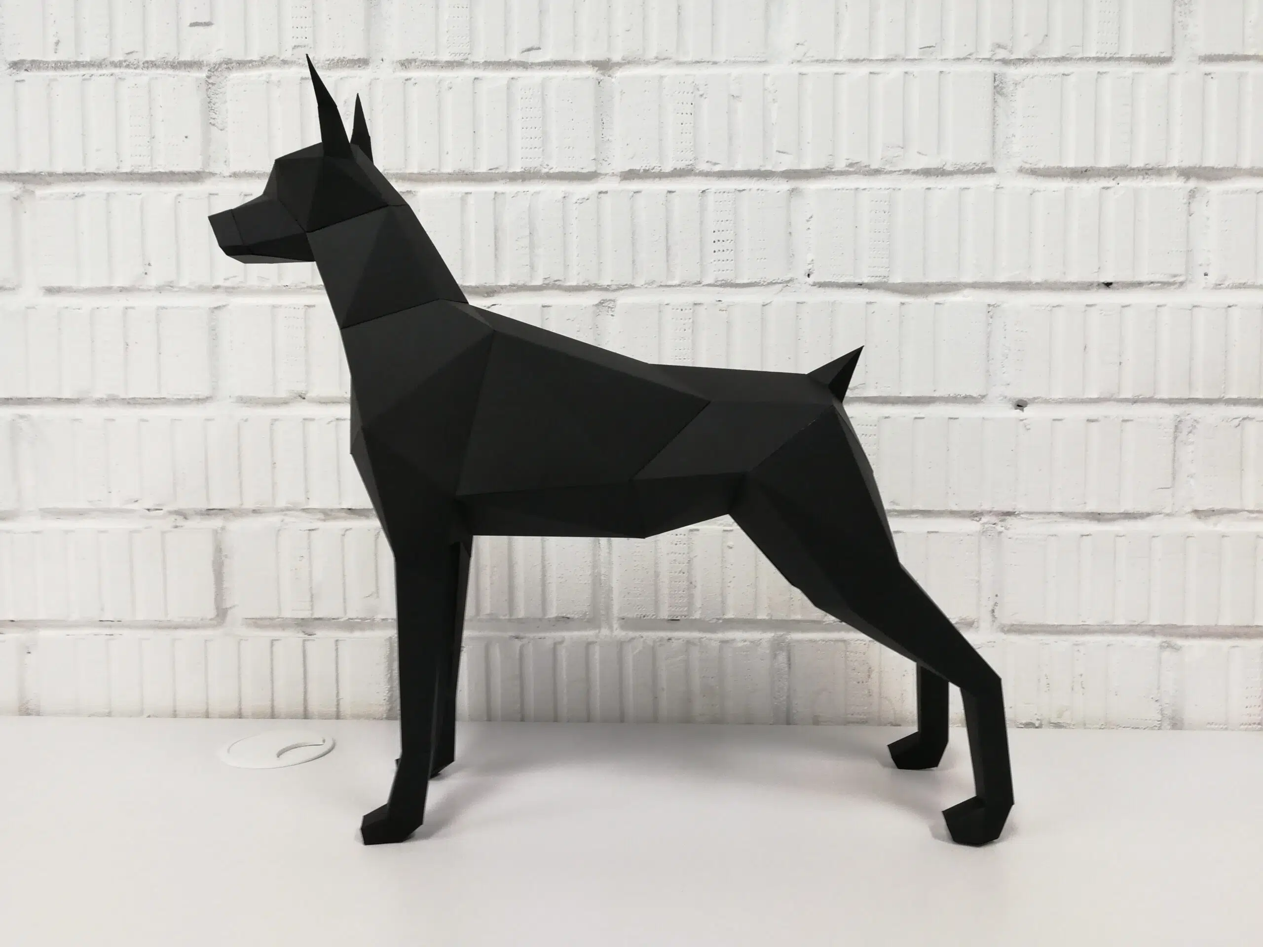 Dobermann 3D origami papercraft, weergave 8