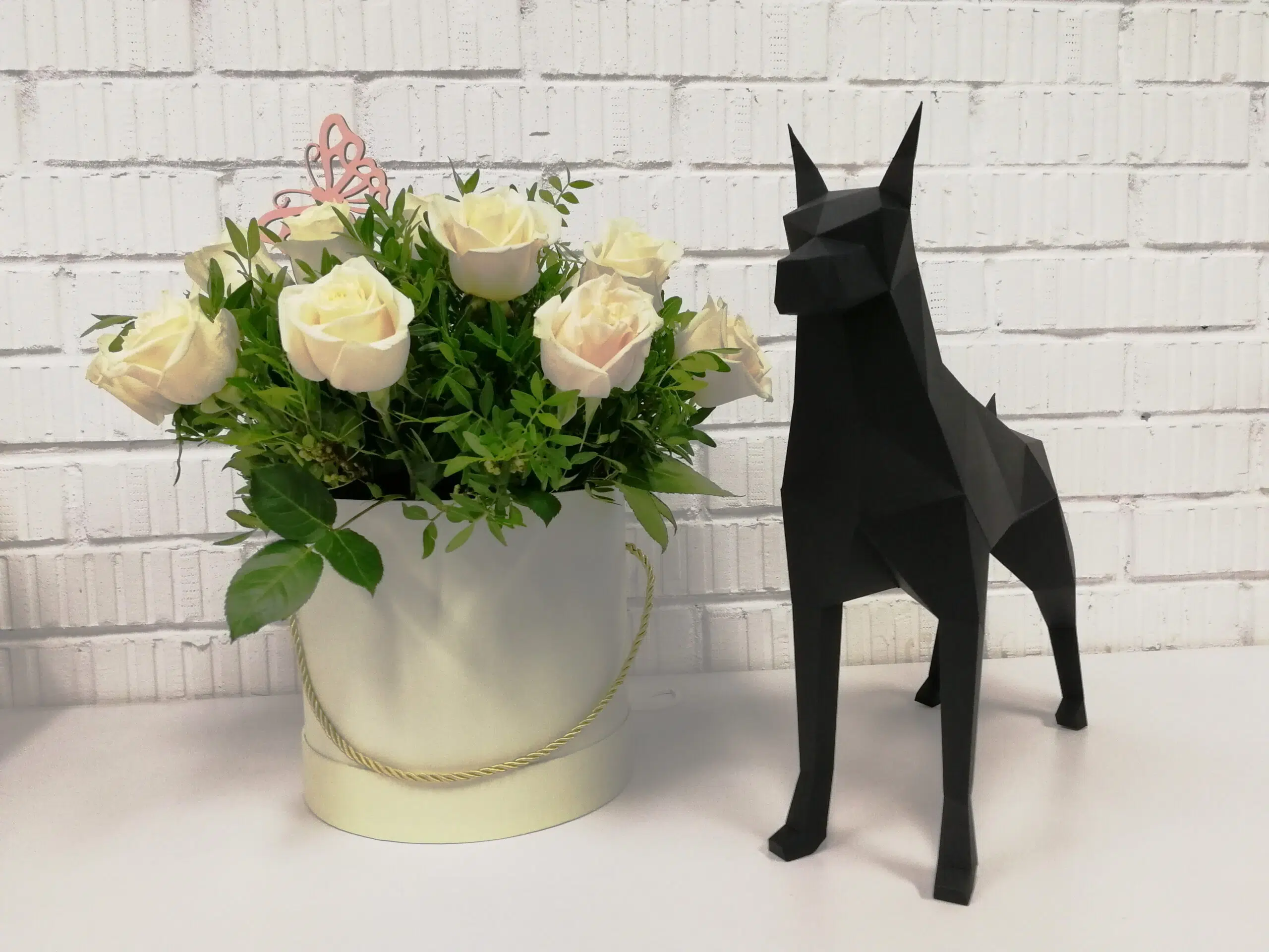 Dobermann 3D origami papercraft, weergave 5