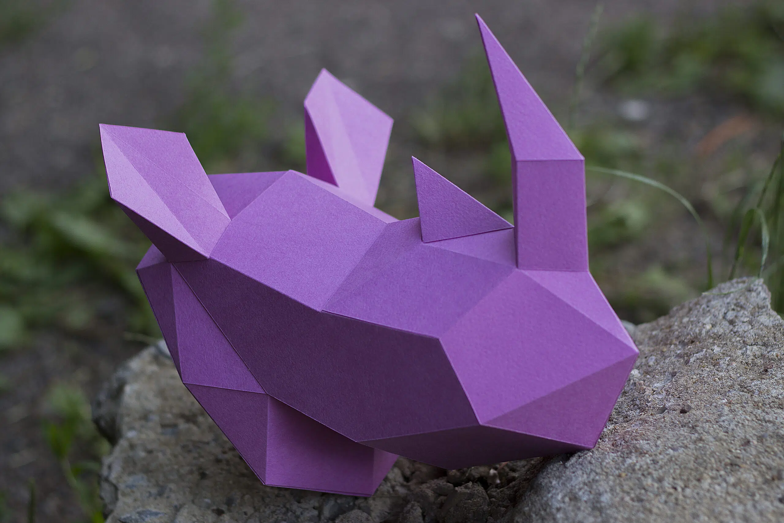 Origami 3D neushoornkop in papier, weergave 6