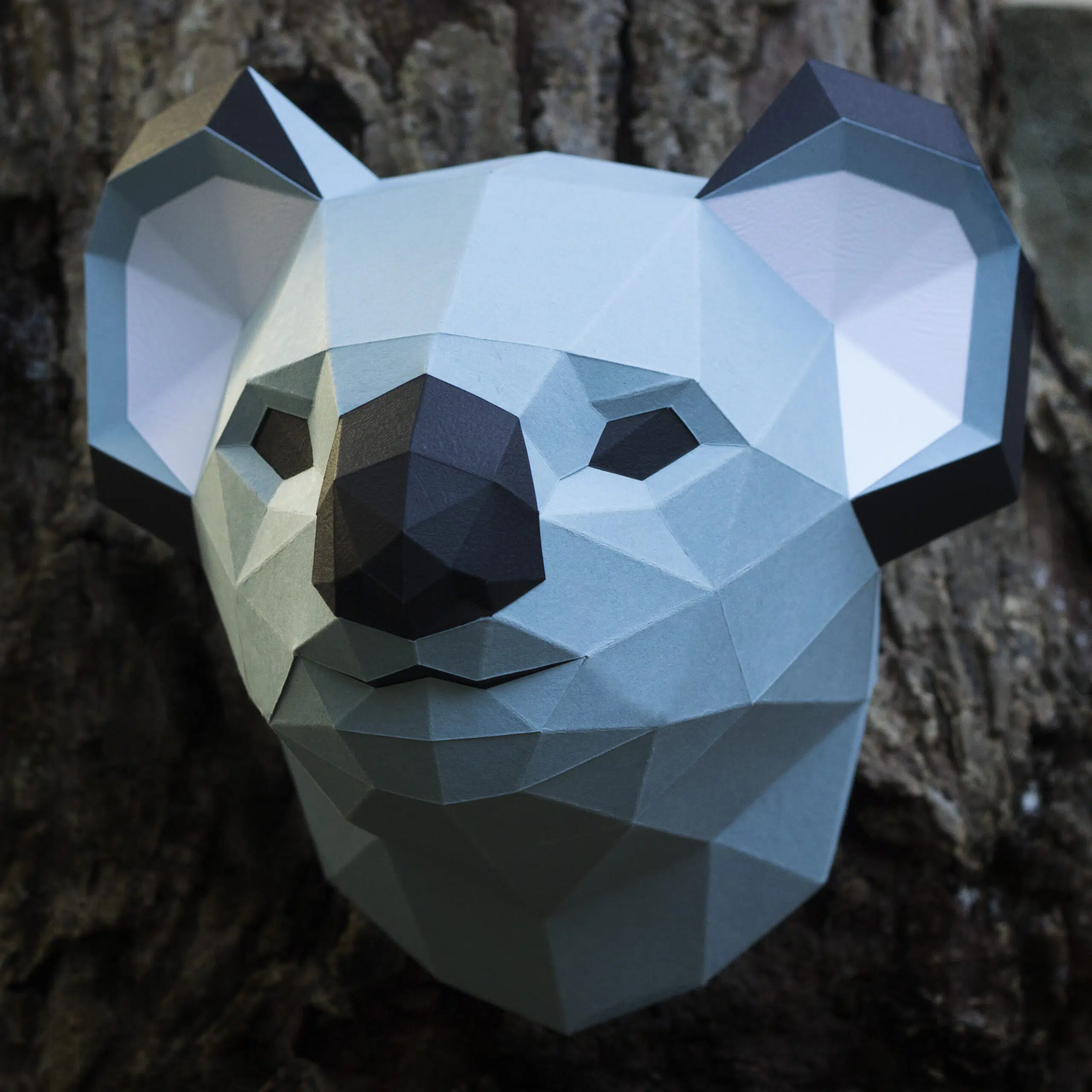 Papercraft koalakop aan de muur in 3D origami, weergave 7