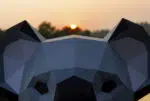 Papercraft koalakop aan de muur in 3D origami, weergave 4