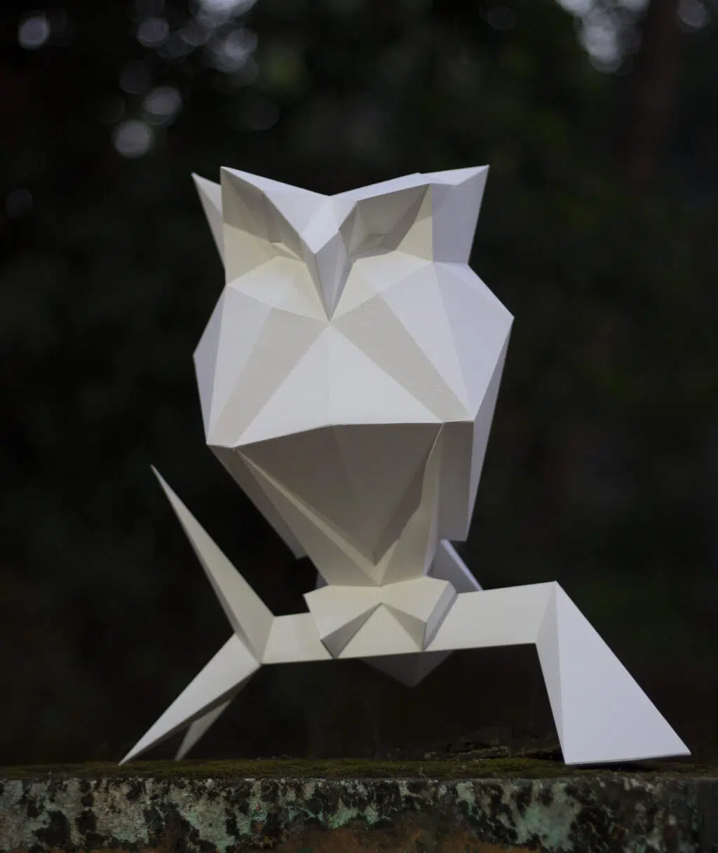Uil in papercraft 3D met hoed - decoratieve sculptuur, 3D-model
