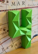 Chiffre 4 en papercraft 3D – modèle PDF pour anniversaire, déco DIY et événements festifs