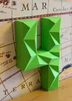 Chiffre 4 en papercraft 3D - modèle PDF pour anniversaire, déco DIY et événements festifs