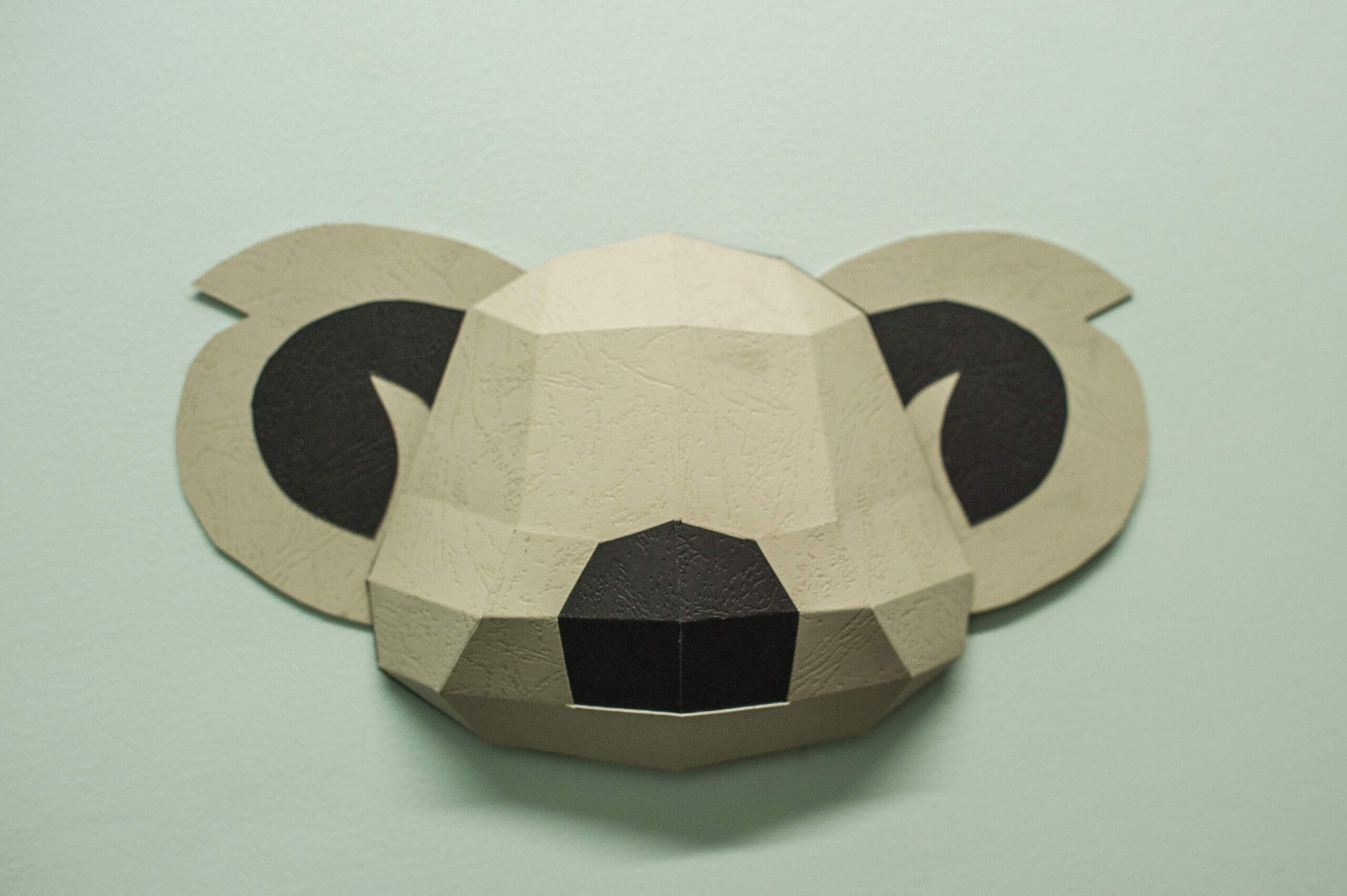 Petit koala en papercraft 3D – modèle PDF à imprimer pour enfants Petit koala en papercraft 3D – modèle PDF à imprimer pour enfants