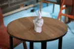 Dedo do meio em papercraft 3D