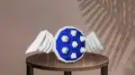 Blauwe schild van Mario in 3D papercraft origami, weergave 5