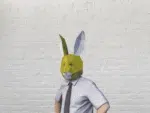 Masker van konijn met rode neus in 3D-papercraft, weergave 3