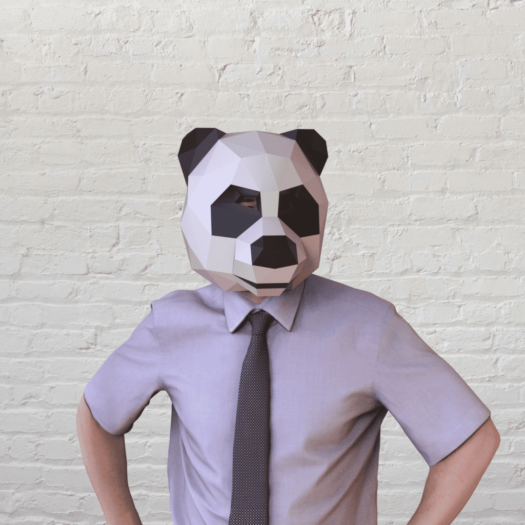 Papercraft 3D panda mask in origami